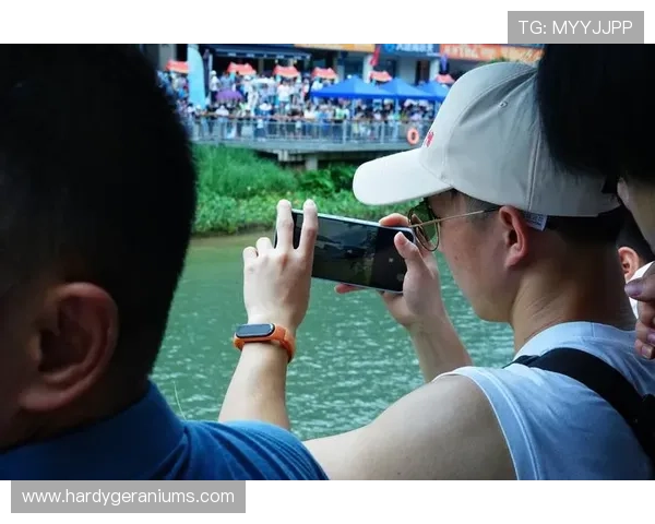 利用抓饭体育平台进行体育赛事数据分析，帮助用户掌握比赛趋势与提升观赛体验的实用技巧